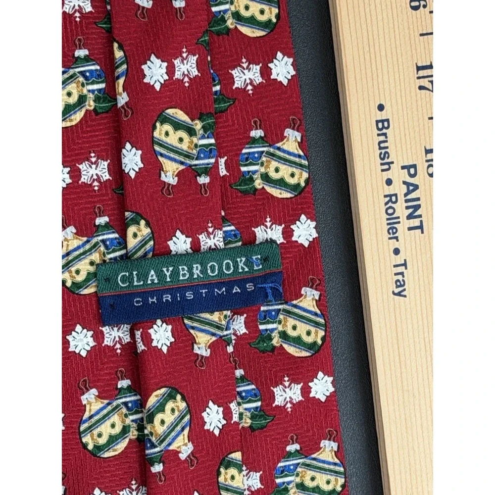 Lot of 2 Christmas Tie's Navy Santa Plays Golf &‎ Red Christmas Ornaments